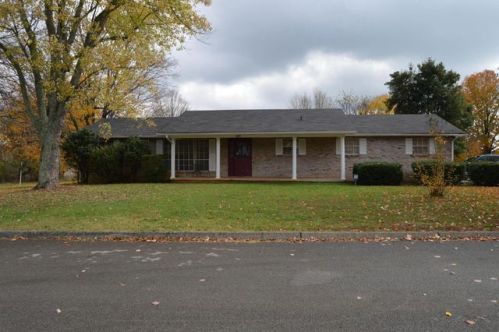 425 Second St, Seymour, TN 37865-5723
