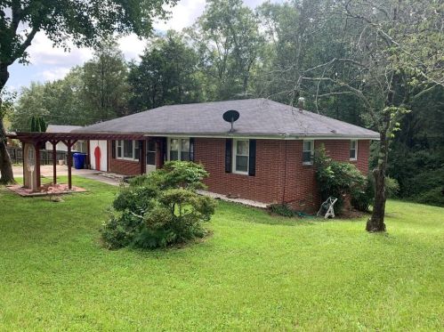 1039 Pine St, Conyers GA  30012-4578 exterior