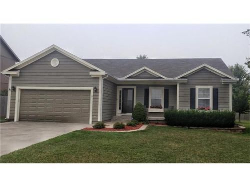 11 Westwood Cir, Ottawa, KS 66067-4039