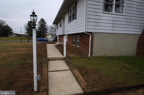 211 Cohawkin Rd, Clarksboro, NJ 08020-1517