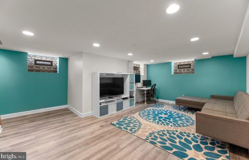 8601 Mayfair Pl, Silver Spring MD 20910-4302 exterior