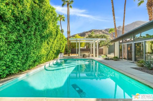 822 Topaz Cir, Palm Springs, CA 92262-4328