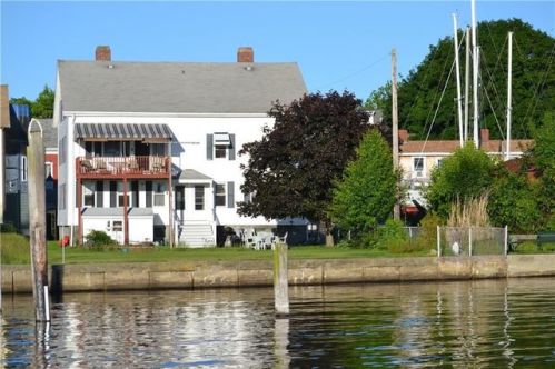 24 Westminster St, Warren, RI 02885-3000