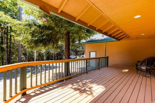 26255 Otter Dr, Willits, CA 95490-8047