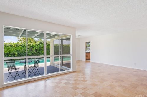 27602 Fawnskin Dr, Palos Verdes Estates, CA 90275-3706