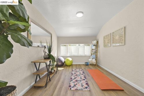 1391 San Carlos Ave, Concord CA  94518-1155 exterior