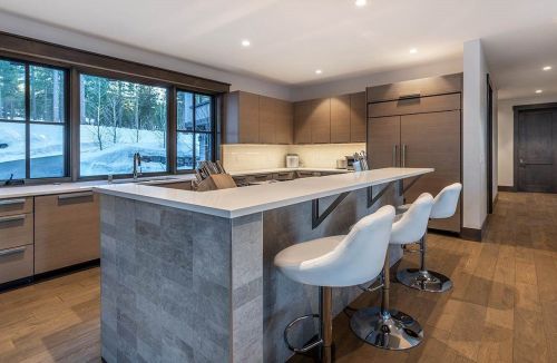 9512 Dunsmuir Way, Truckee CA exterior