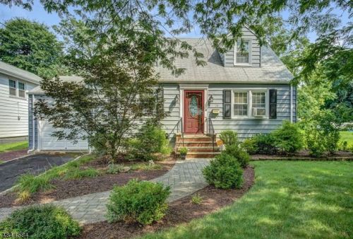 20 Alvin Ter, Springfield, NJ 07081-1401