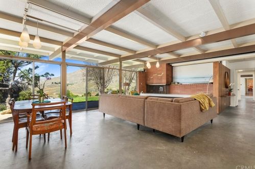 11407 Eton Ln, Riverside, CA 92507-6620