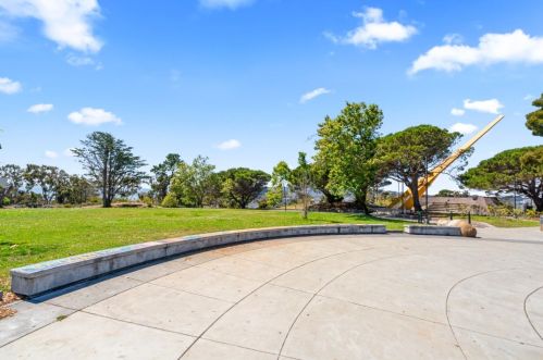 56 Garnett Ter, San Francisco CA 94124-2572 exterior