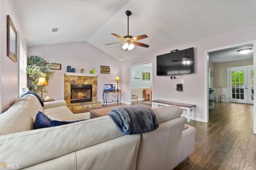 118 Aristocratic Way, Locust Grove, GA 30248-2284