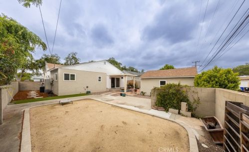 818 9th Ave, Upland CA  91786-4001 exterior