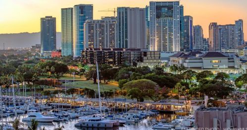 1720 Ala Moana Blvd, Honolulu HI  96815-1302 exterior