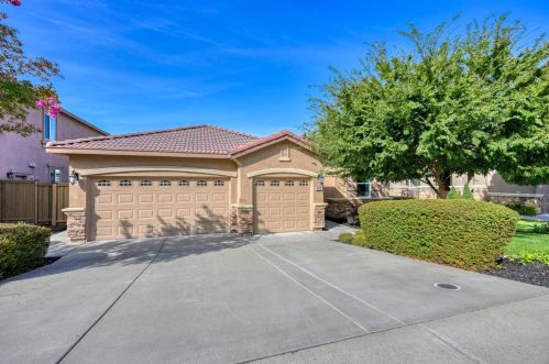 805 Hildebrand Cir, Folsom, CA 95630-6305