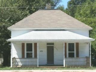 2149 National Ave, Springfield MO  65804-2223 exterior