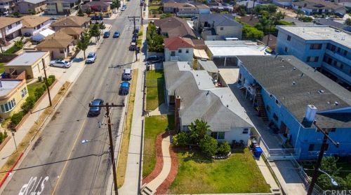 11802 Acacia Ave, Hawthorne CA  exterior