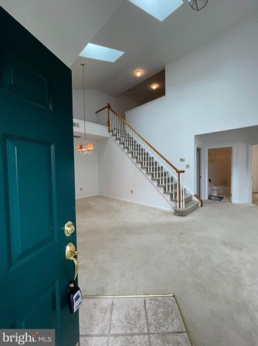 20 Winterberry Ter, Trenton, NJ 08690-3213