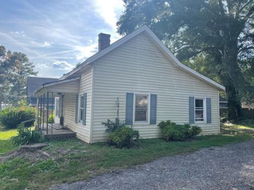 268 Webb St, Hartwell, GA 30643-1905