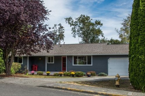 6132 Shelby Ct, Ferndale, WA 98248-9398