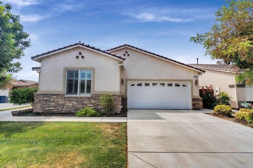 2967 La Vina Cir, Los Banos, CA 93635-9498