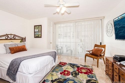 240 Liliuokalani Ave, Honolulu HI 96815-3529 exterior