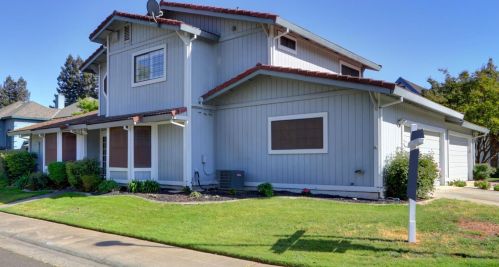 8828 Minnie Cir, Elk Grove, CA 95624-2247