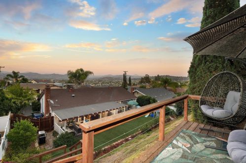 560 La Sombra Dr, El Cajon, CA 92020-4107