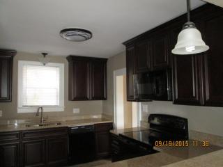 837 Bainbridge Blvd, Chesapeake, VA 23324-2542