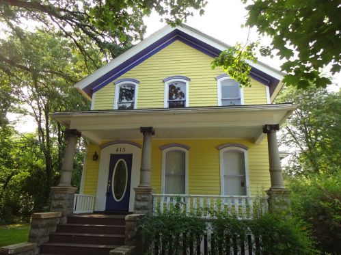 415 May St, Rockford, IL 61104-2031