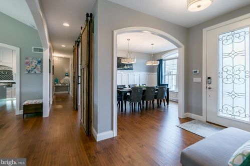 212 Shade Tree Dr, Lancaster PA  17603-5074 exterior