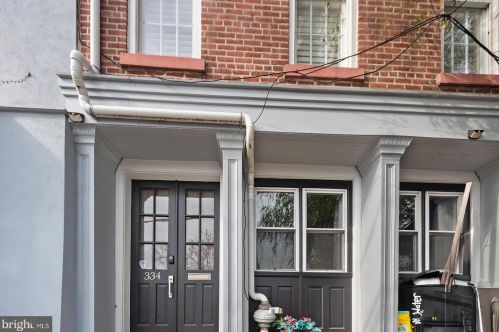 335 Front St, Philadelphia PA 19106-1410 exterior