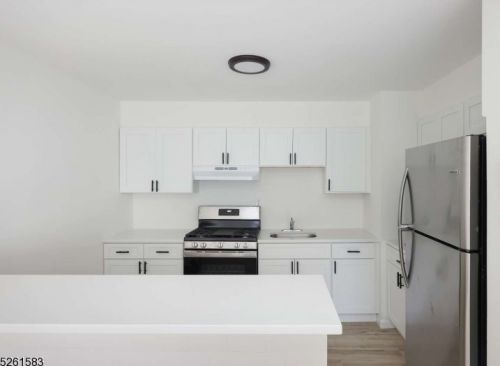 63 16th Ave, Paterson, NJ 07501-2203