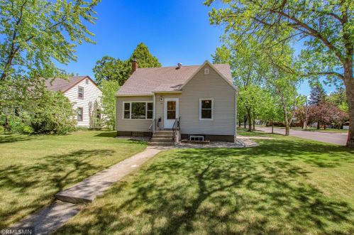 1321 Ash St, Alex, MN 56308-2410