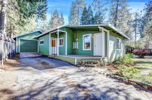 10447 Carey Dr, Grass Valley, CA 95945-4816