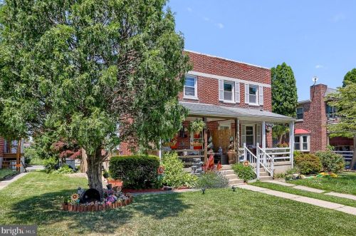 1113 Jamaica Rd, Lancaster, PA 17602-2511