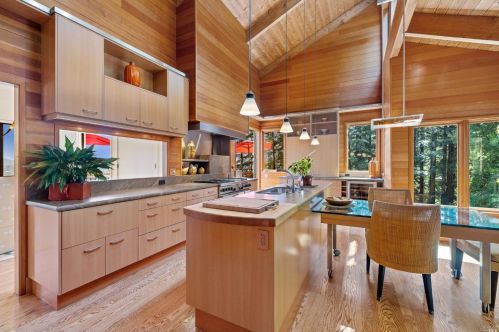 160 Rancheria Rd, San Rafael, CA 94904-2751
