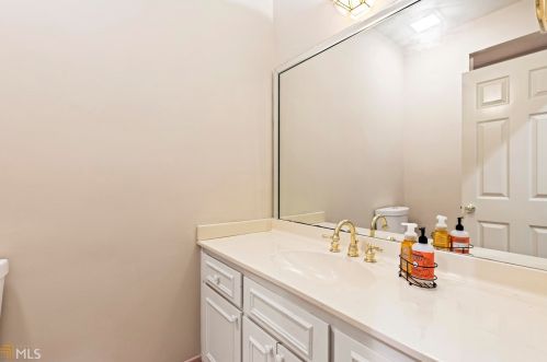 250 Cameron Ridge Dr, Atlanta GA  30328-4709 exterior