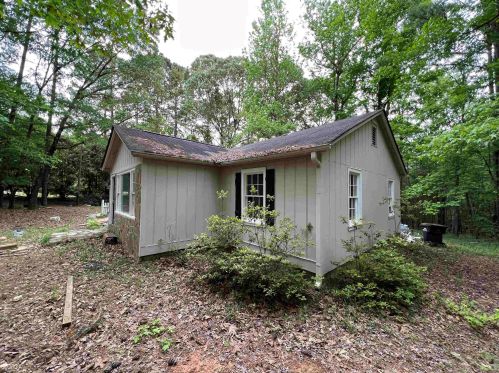 1120 Mocassin Gap Rd, Locust Grove, GA 30248-2327