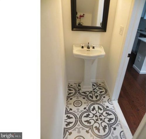 1431 53 St, Philadelphia PA 19143-4903 exterior