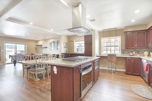 8023 Elden Ave, Whittier, CA 90602-2651