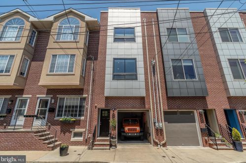 1933 League St, Philadelphia, PA 19146-2645