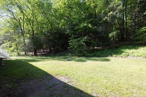 17 Valley Field Rd, Sandy Hook CT  06482-1096 exterior