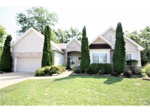 5198 Romaine Spring Dr, Fenton, MO 63026-5843