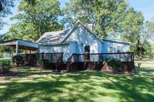 320 Stone Ave, Woodruff, SC 29388-1640
