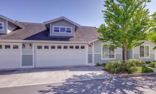 627 Sunflower Ln, Bellingham, WA 98226-8648