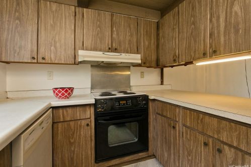 3223 Ala Ilima St, Honolulu, HI 96818-2933