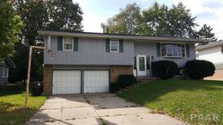 2226 Newman Pkwy, Peoria IL  61604-2310 exterior