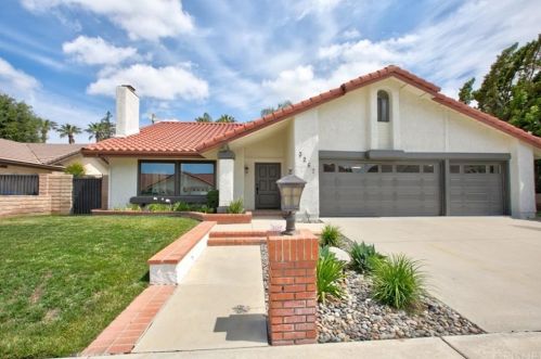 3267 Billie Ct, Simi Valley, CA 93063-2257