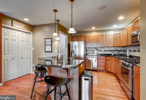 14 Red Leaf Ln, Lancaster PA  17602-7000 exterior