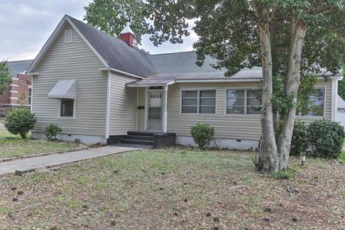 216 Henderson St, Dobbins Heights, NC 28345-3312